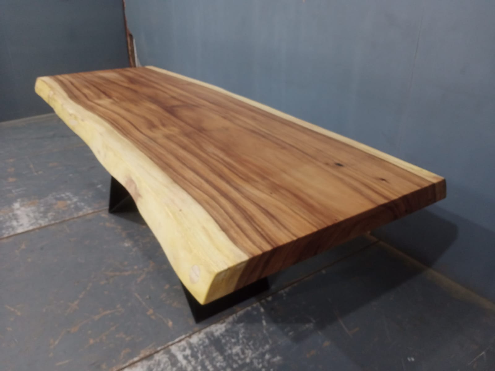 Live Edge Tables