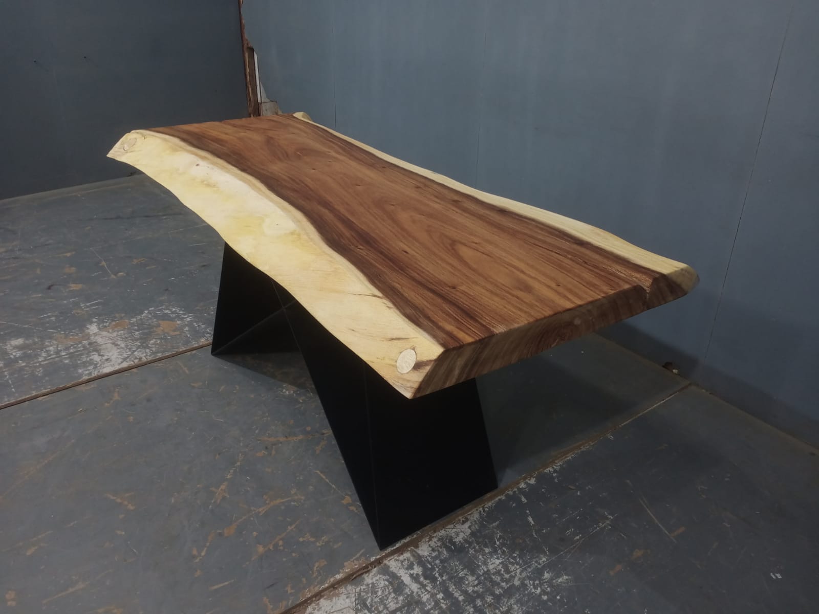 Live Edge Tables