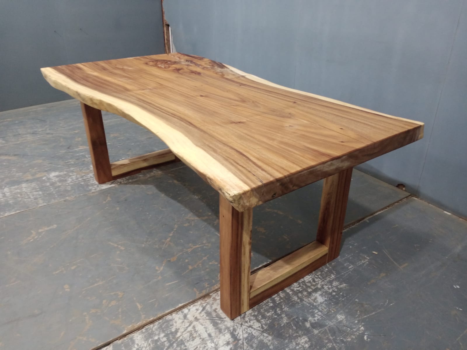 Live Edge Tables