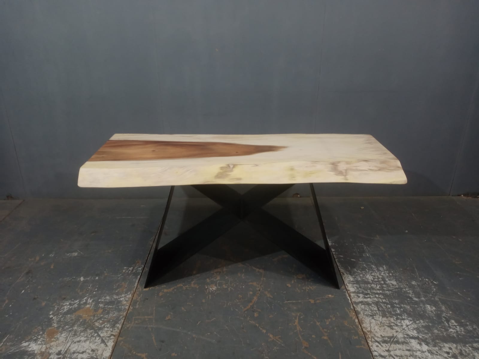 LIVE EDGE TABLES
