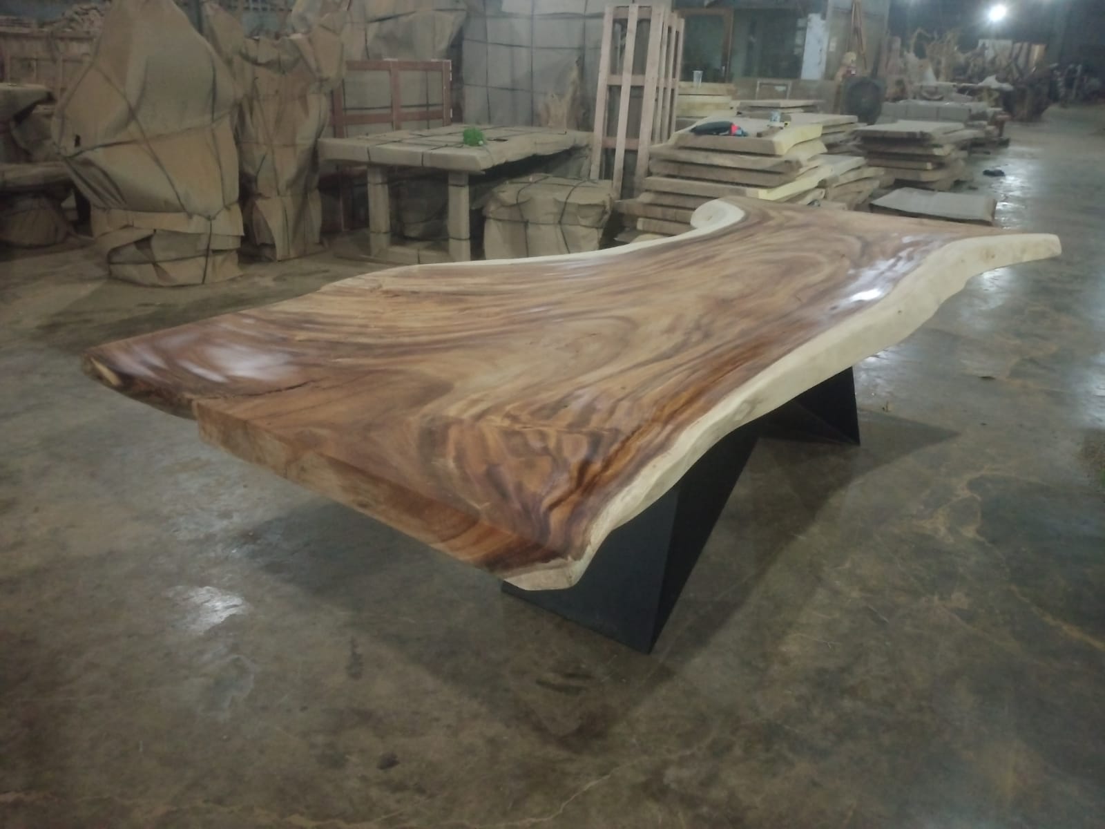 Live Edge Tables