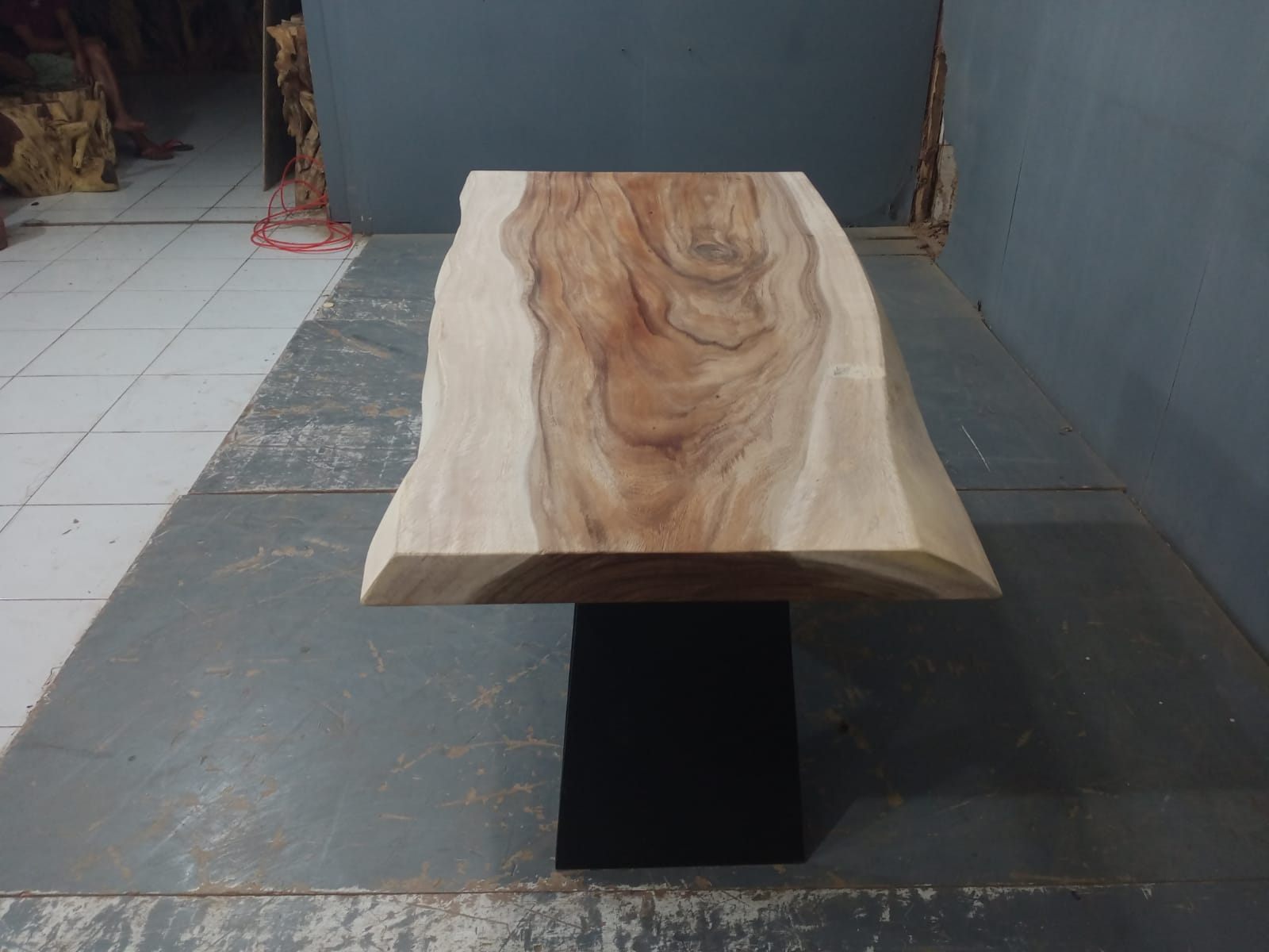 Live Edge Tables