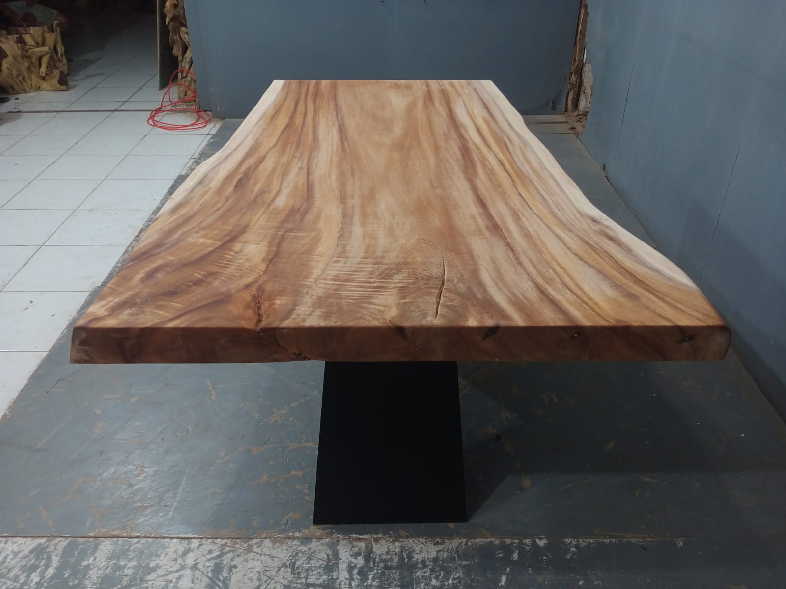 Live Edge Tables