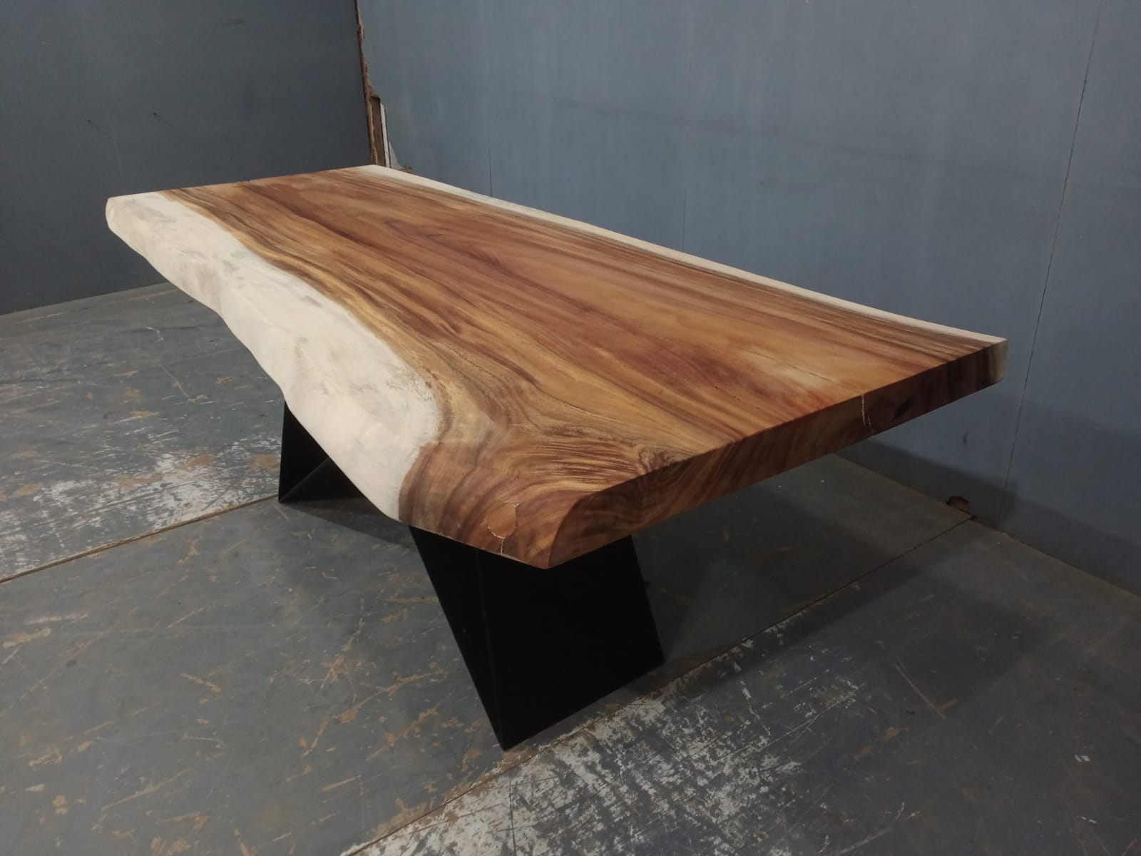 Live Edge Tables