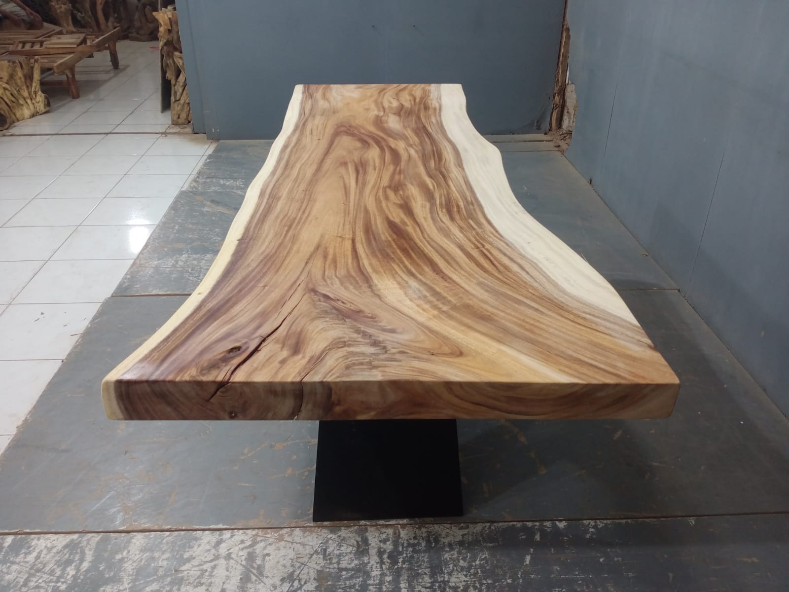 Live Edge Tables