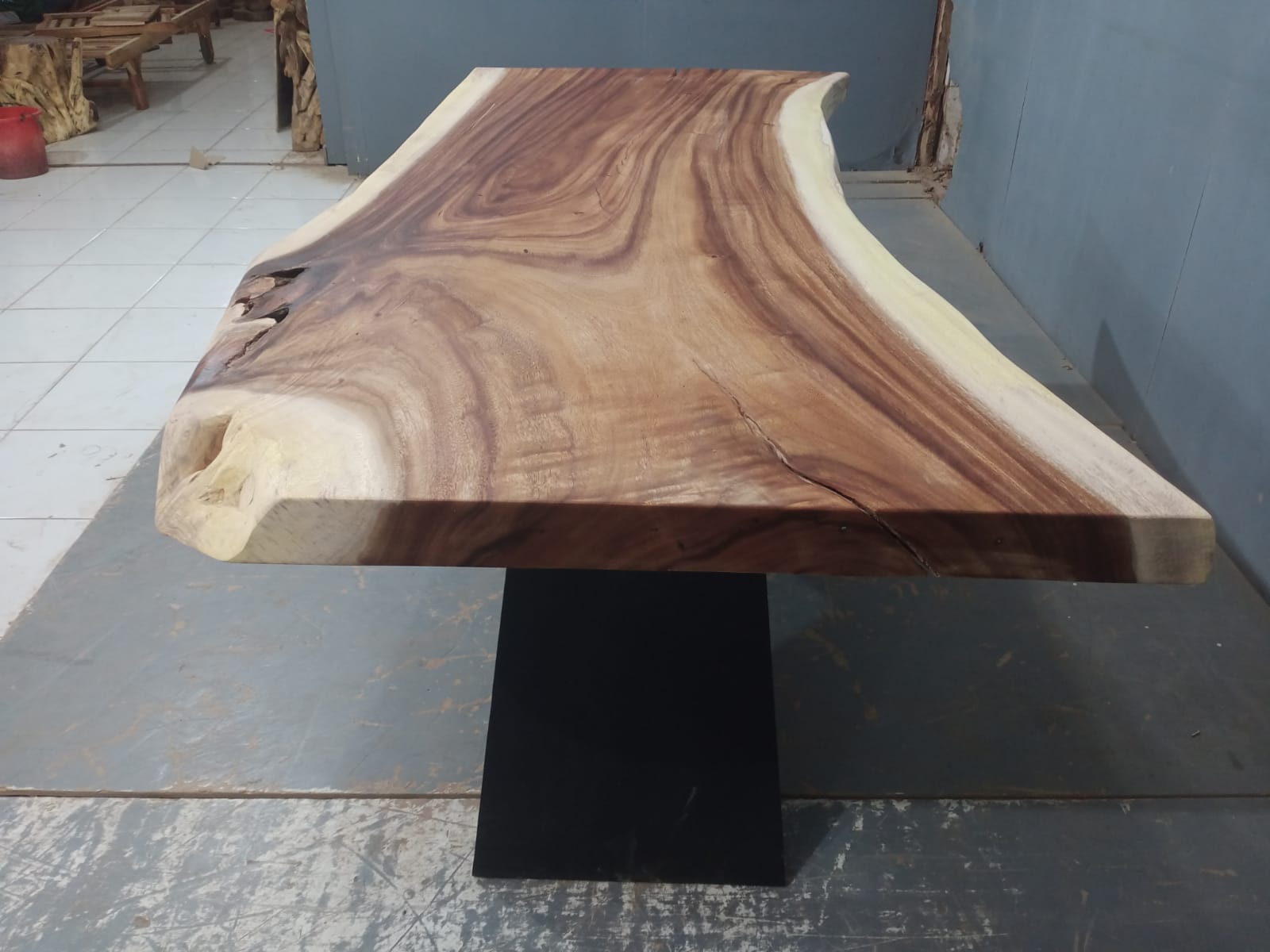 Live Edge Tables