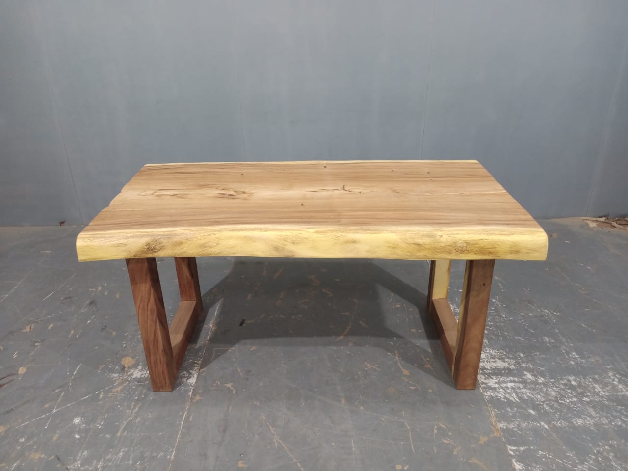 LIVE EDGE TABLES