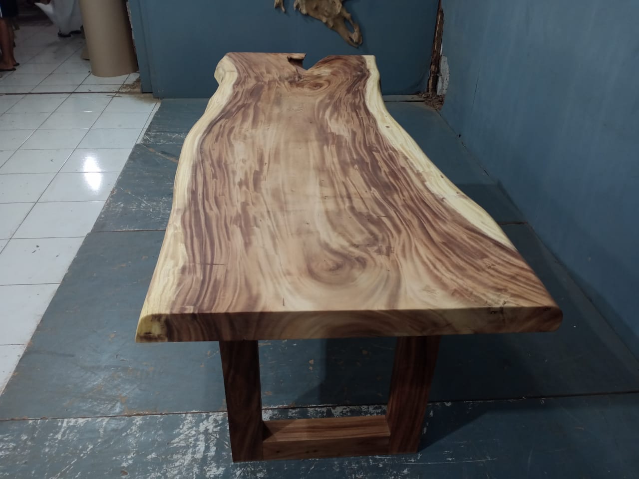 Live Edge Tables