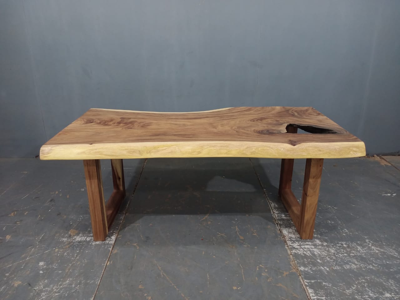 LIVE EDGE TABLES