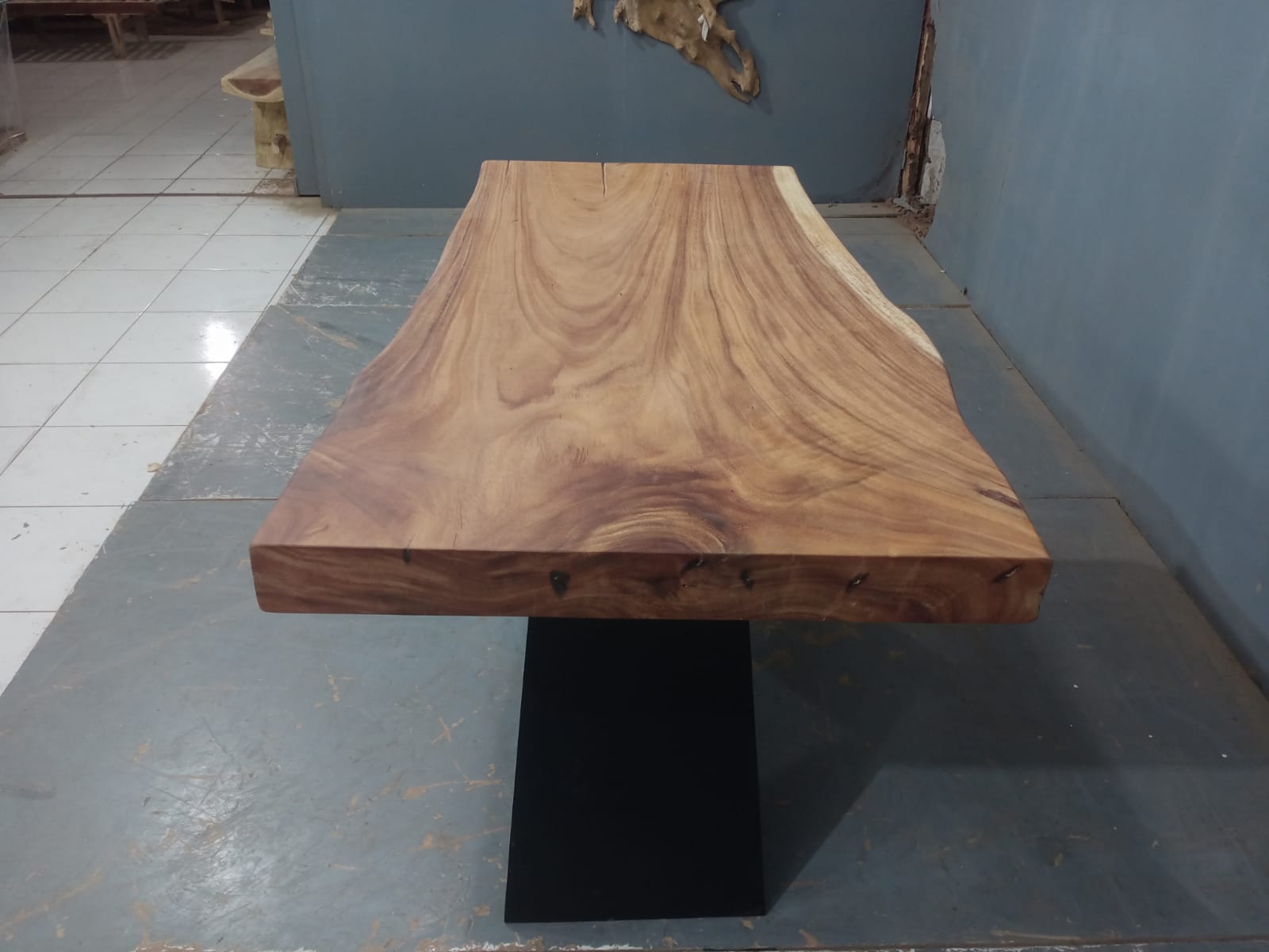 Live Edge Tables