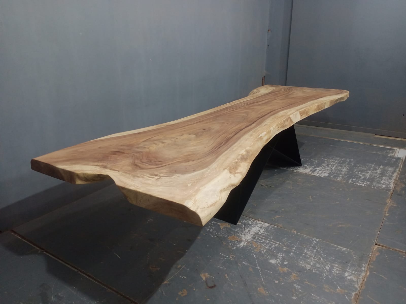 Live Edge Tables