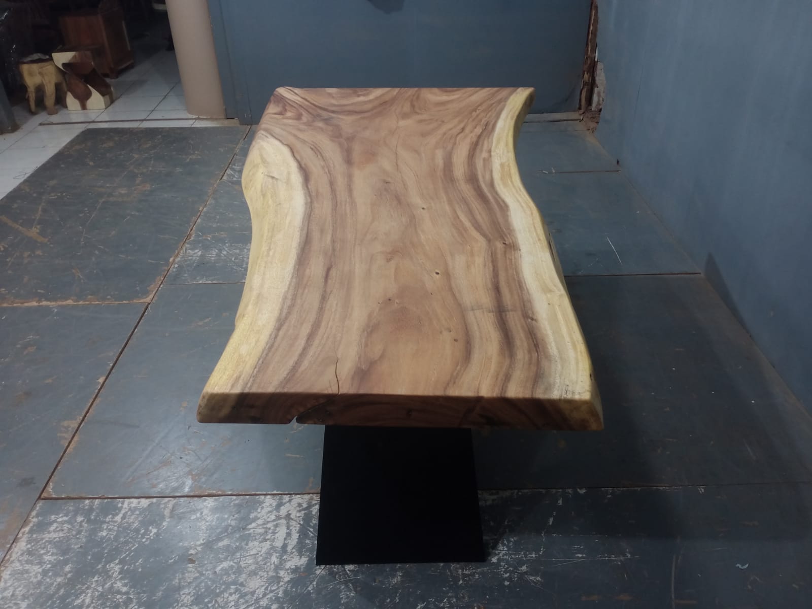 Live Edge Tables