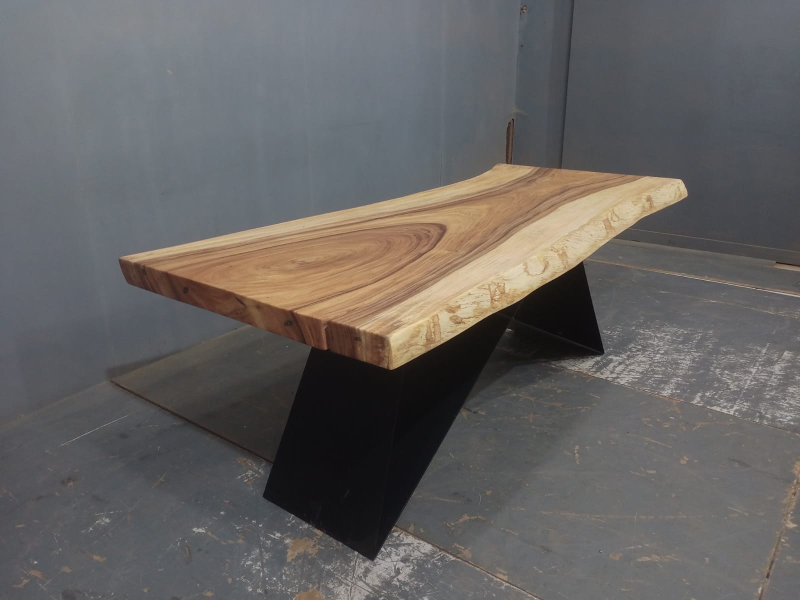 Live Edge Tables